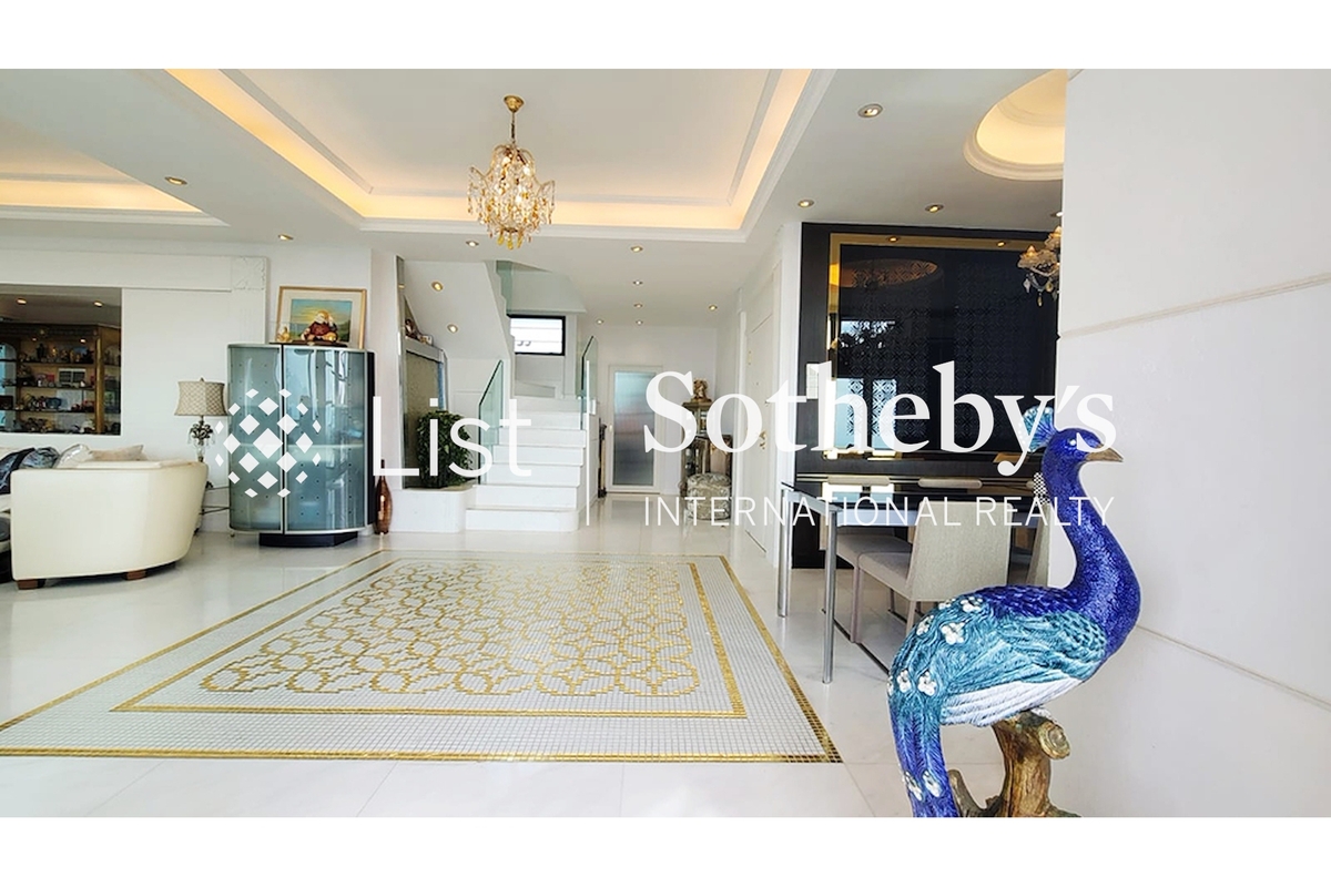 37 Repulse Bay Road 淺水灣道37號 | Living and Dining Room
