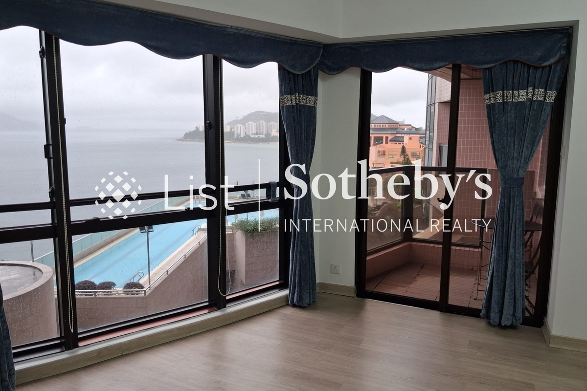 Pacific View 浪琴園 | View from Living and Dining Room