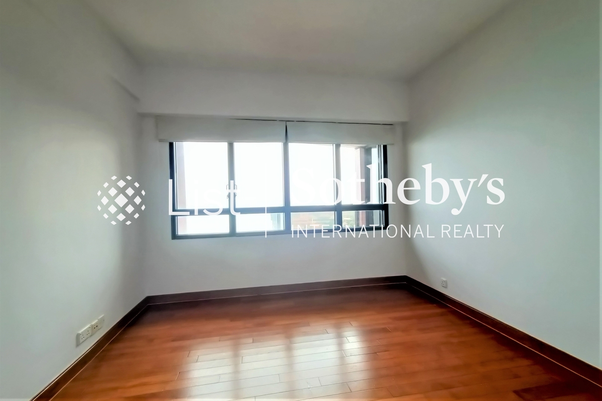 Pacific View 浪琴園 | Second Bedroom