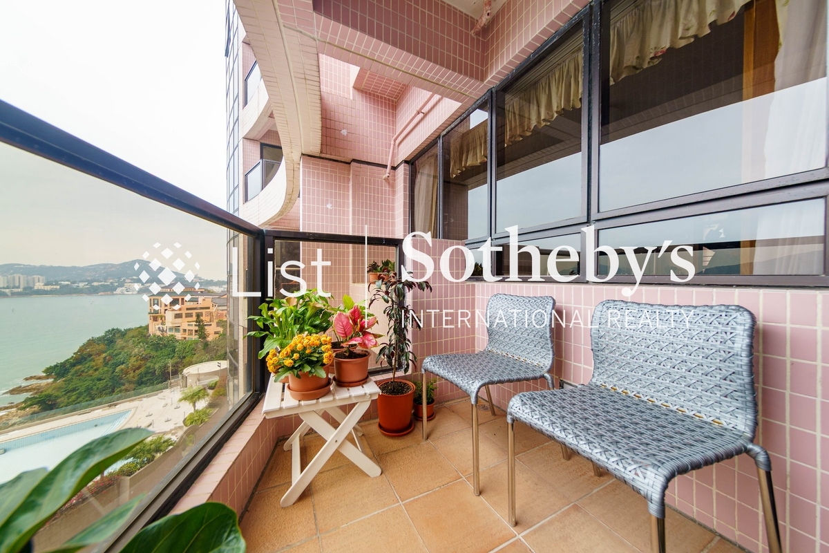 Pacific View 浪琴園 | Balcony off Living and Dining Room