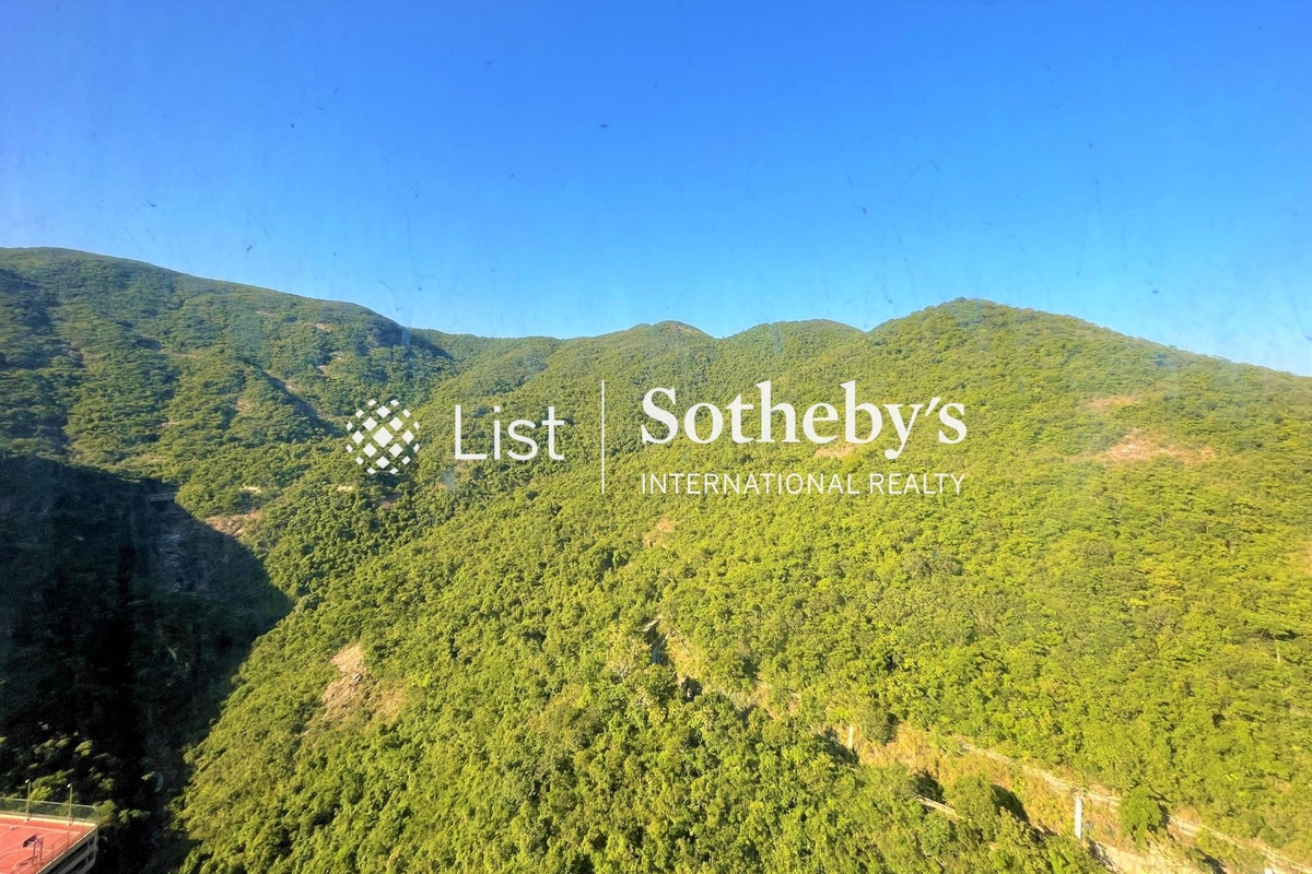 Pacific View 浪琴園 | View from Second Bedroom