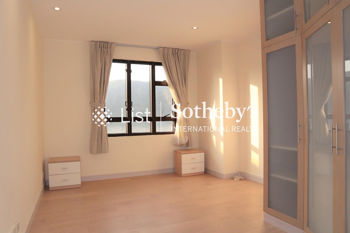 Pacific View 浪琴園 | Third Bedroom