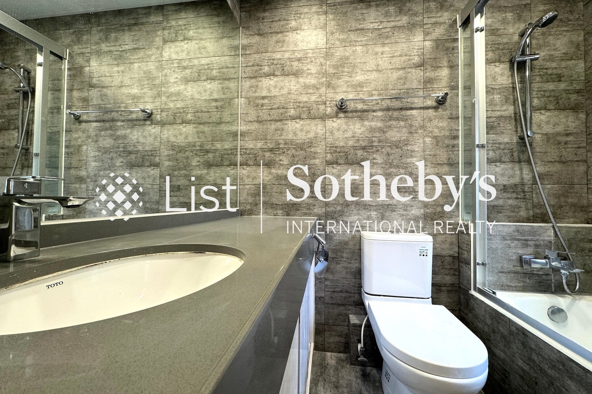 Repulse Bay Garden 麗景園 | Second En-suite Bathroom