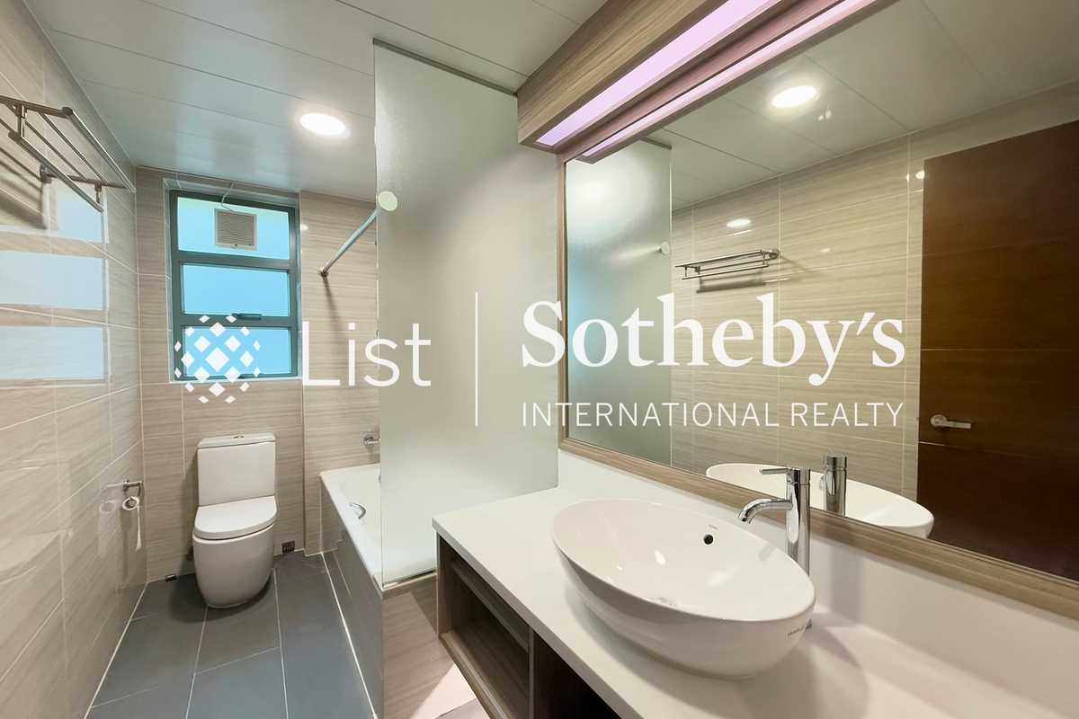 Repulse Bay Garden 麗景園 | Second En-suite Bathroom