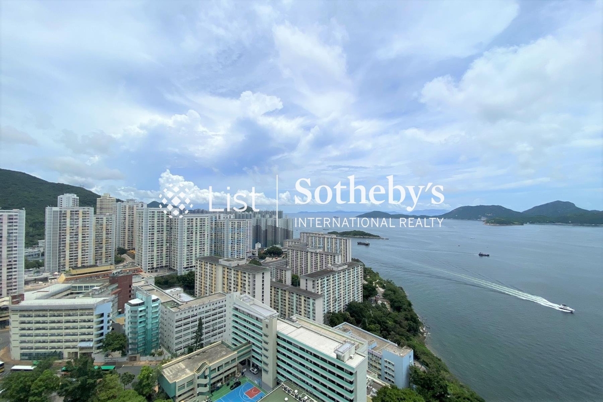 Residence Bel-Air Phase 4 Bel-Air On The Peak 貝沙灣 4期 南灣 | View from Living and Dining Room