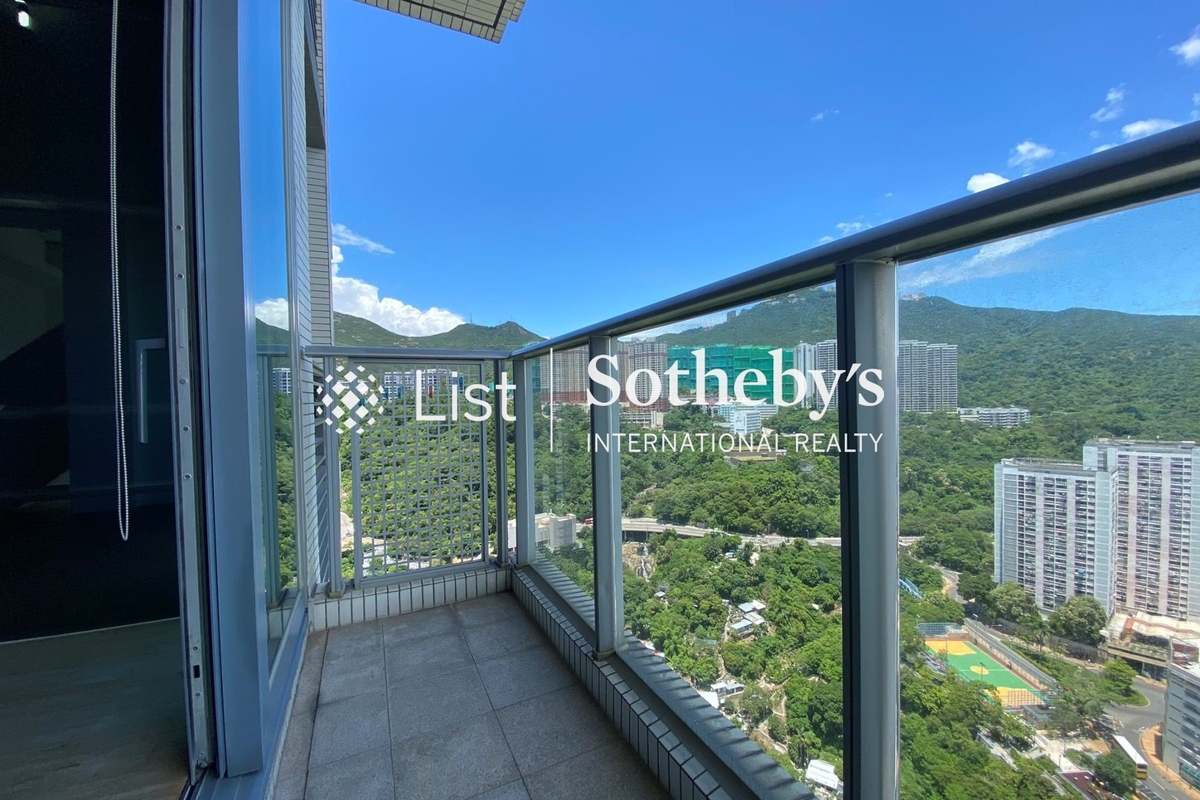 Residence Bel-Air Phase 4 Bel-Air On The Peak 貝沙灣 4期 南灣 | Balcony off Dining Room