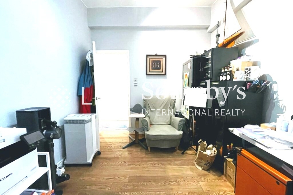 Ridge Court 冠園 | Second Bedroom