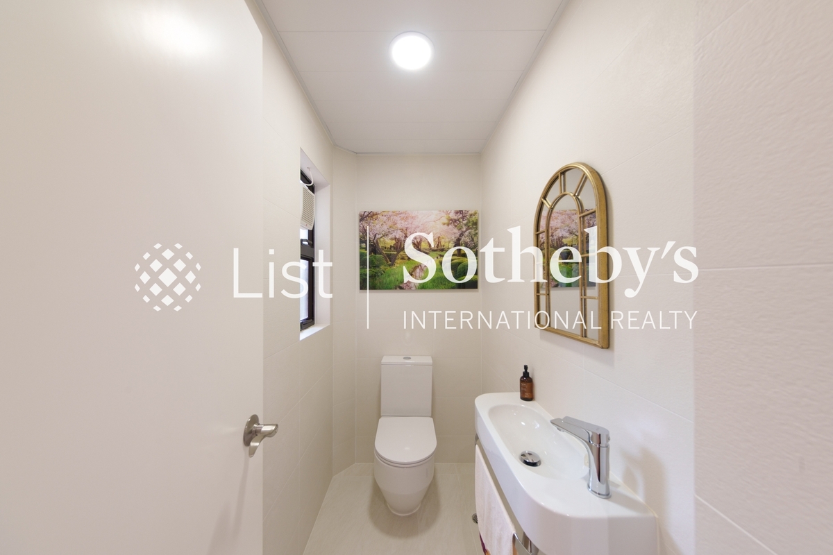 Ruby Court 嘉麟閣 | Guest Powder Room