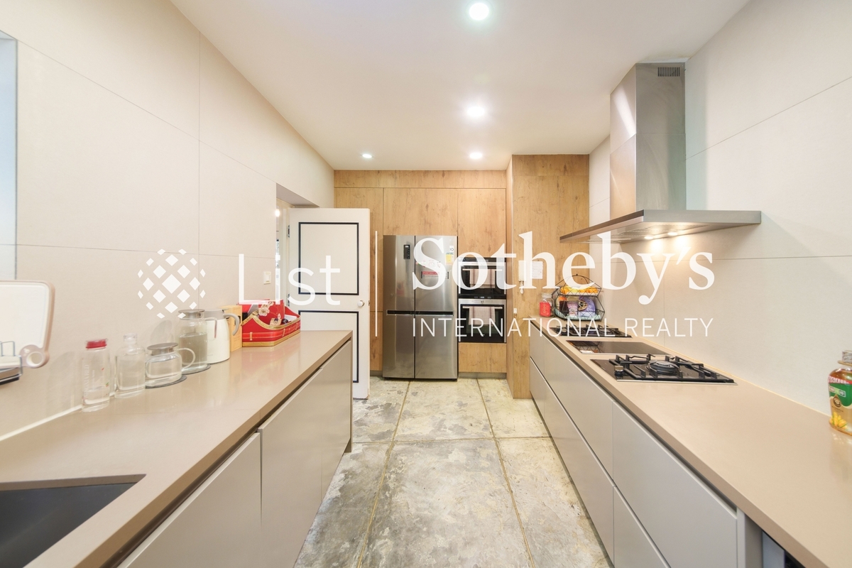 Ruby Court 嘉麟閣 | Kitchen