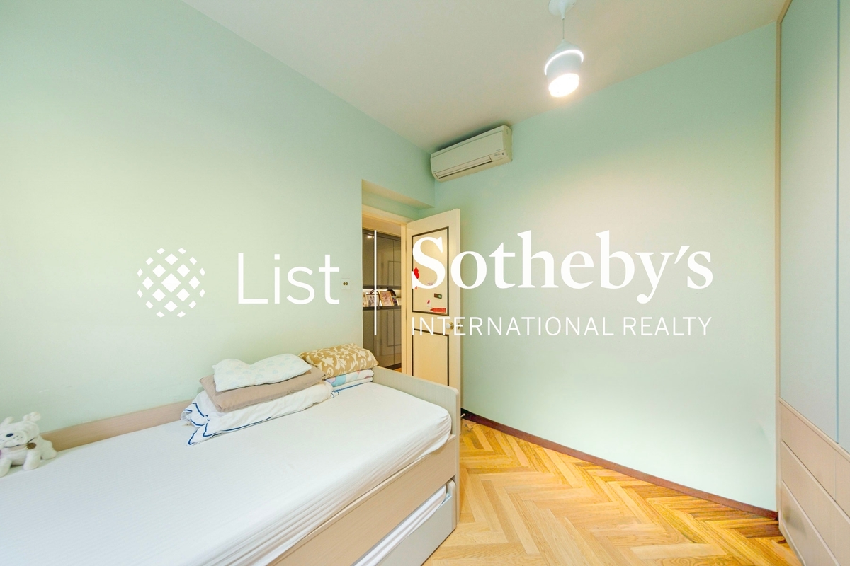 Ruby Court 嘉麟閣 | Second Bedroom