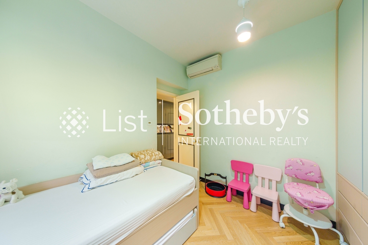 Ruby Court 嘉麟閣 | Second Bedroom