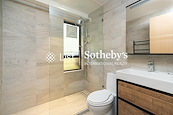 Ruby Court 嘉麟閣 | Guest Bathroom