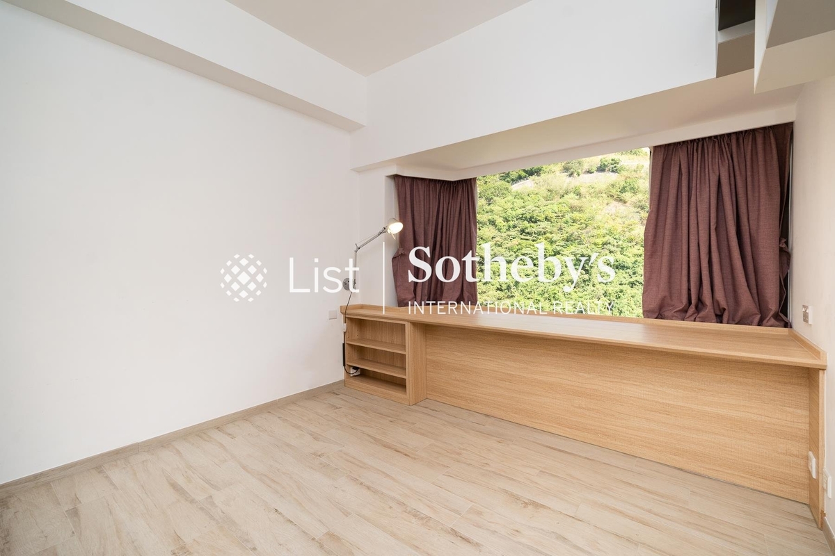 Ruby Court 嘉麟閣 | Third Bedroom