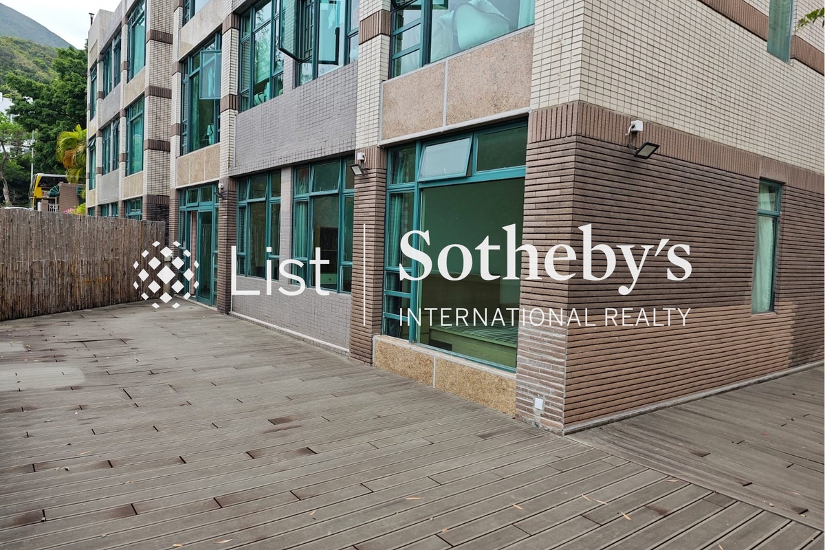 Stanford Villa 旭逸居 | Private Terrace off Living Room