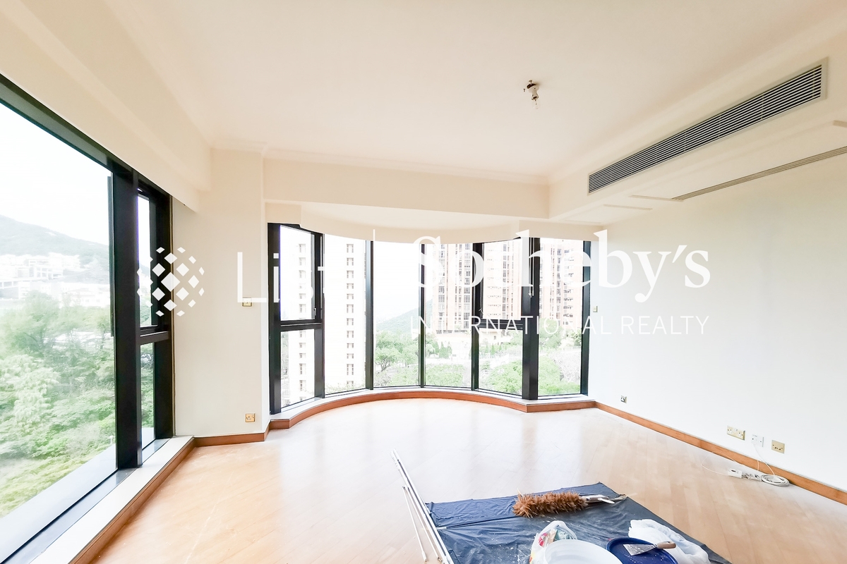 3 Repulse Bay Road 淺水灣道3號 | Living and Dining Room