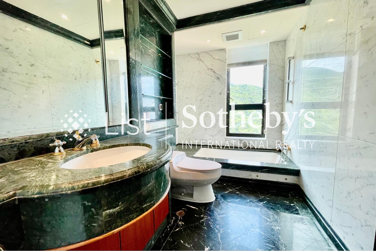 3 Repulse Bay Road 淺水灣道3號 | Guest Bathroom