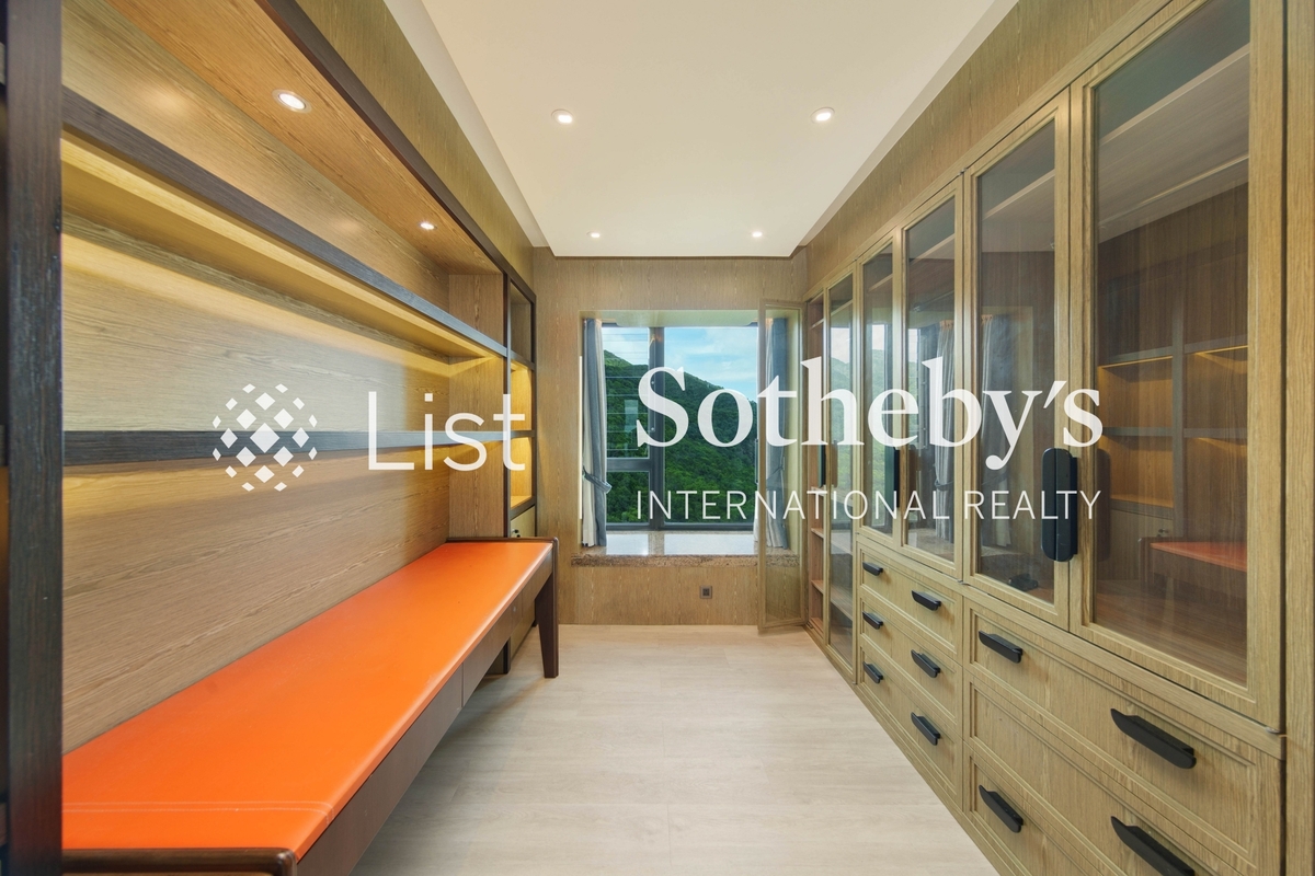 3 Repulse Bay Road 浅水湾道3号 | Bedroom converted to Walk-in Closet i