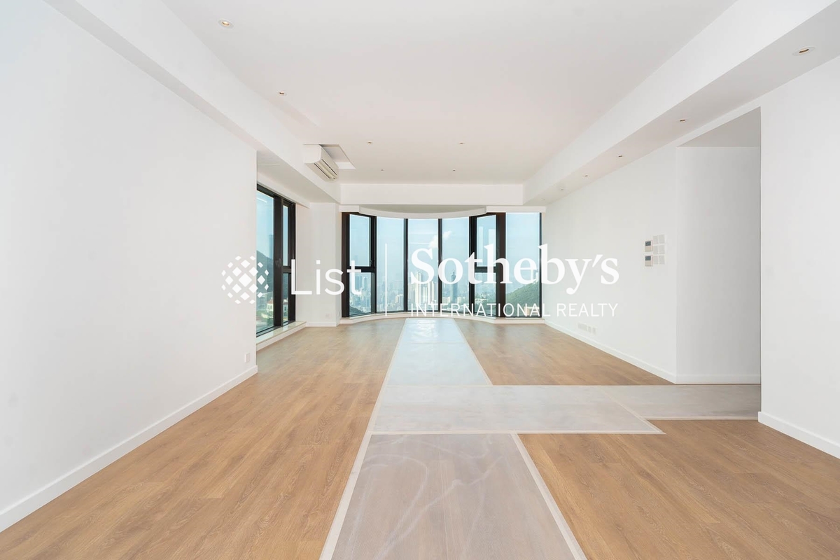 3 Repulse Bay Road 淺水灣道3號 | Living and Dining Room