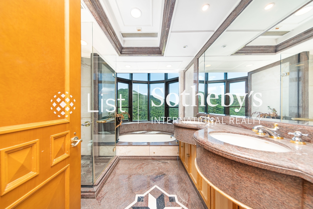 3 Repulse Bay Road 淺水灣道3號 | Second En-suite Bathroom