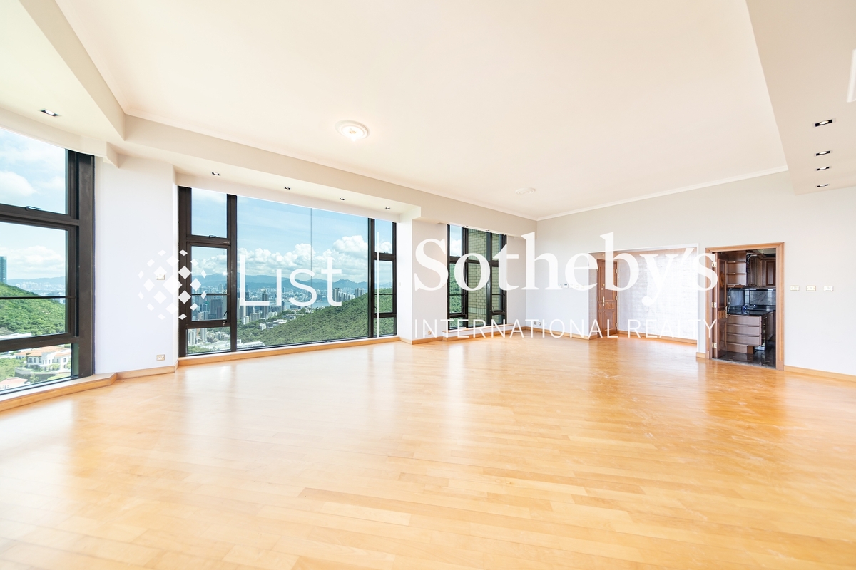 3 Repulse Bay Road 淺水灣道3號 | Living and Dining Room