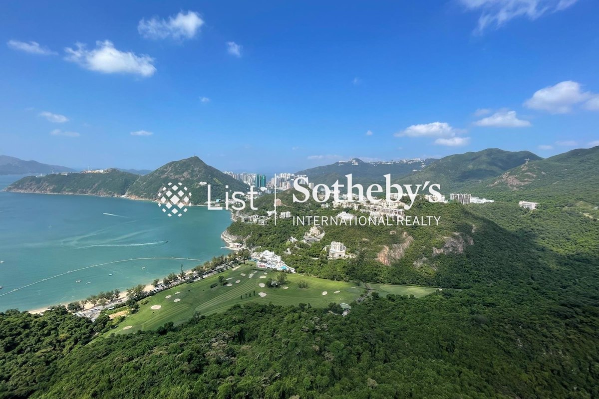 37 Repulse Bay Road 浅水湾道37号 | View from Living and Dining Room