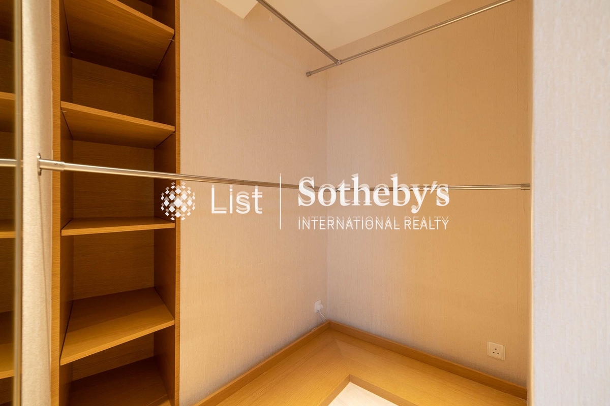37 Repulse Bay Road 浅水湾道37号 | Second Walk-in Closet in Master Bedroom