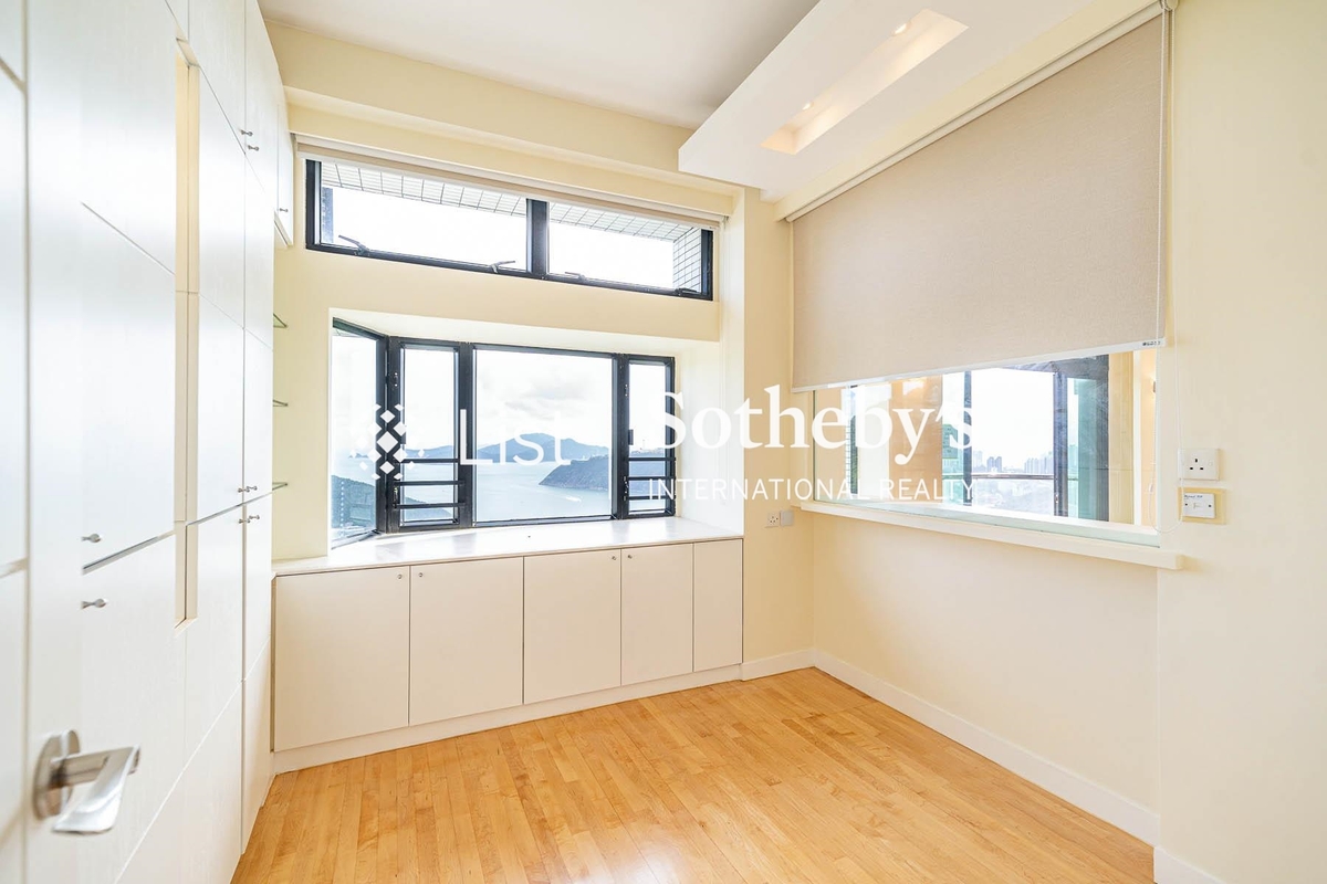 37 Repulse Bay Road 淺水灣道37號 | Third Bedroom