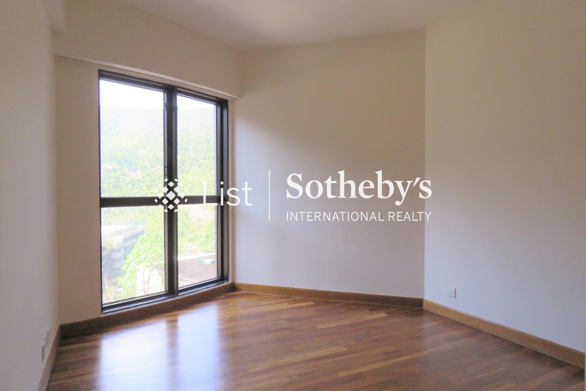 Pacific View 浪琴園 | Second Bedroom