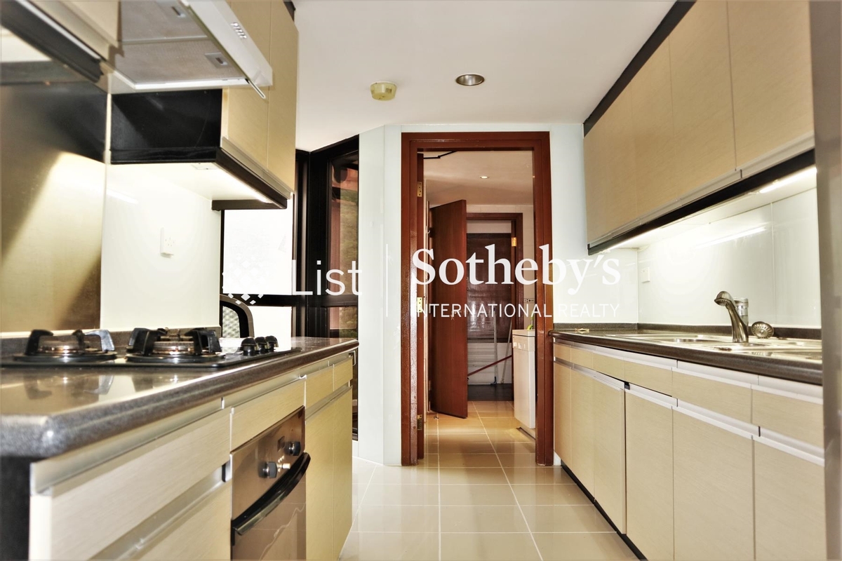 Pacific View 浪琴園 | Kitchen