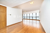 Pacific View 浪琴園 | Living and Dining Room