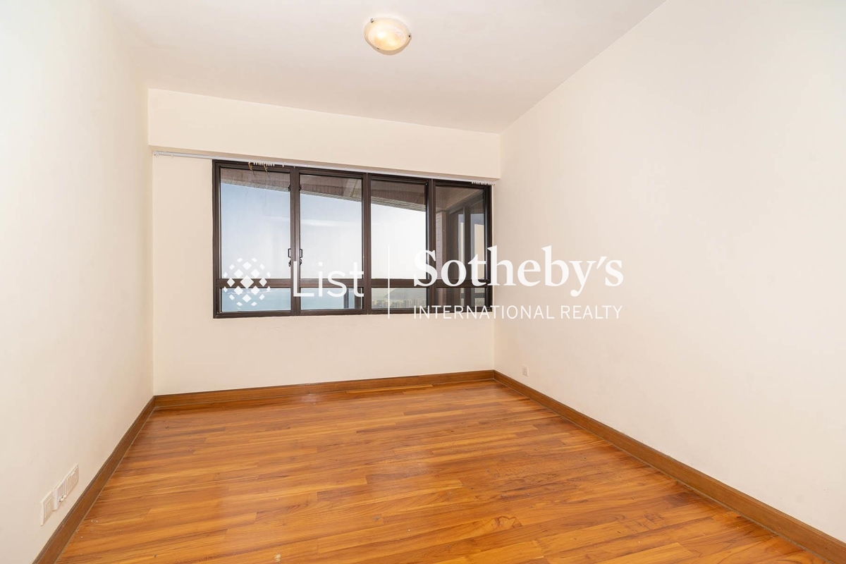 Pacific View 浪琴園 | Third Bedroom