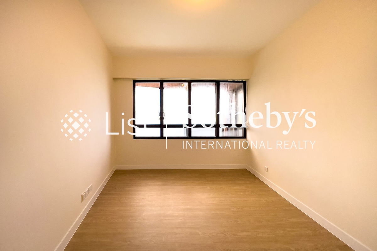 Pacific View 浪琴園 | Second Bedroom