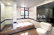 Pacific View 浪琴園 | Master Bathroom