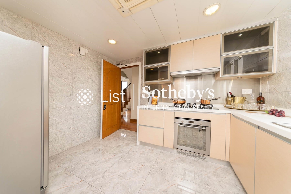 Pacific View 浪琴園 | Kitchen