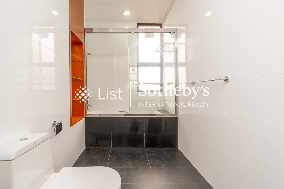 Park Place 雅柏苑 | Master Bathroom