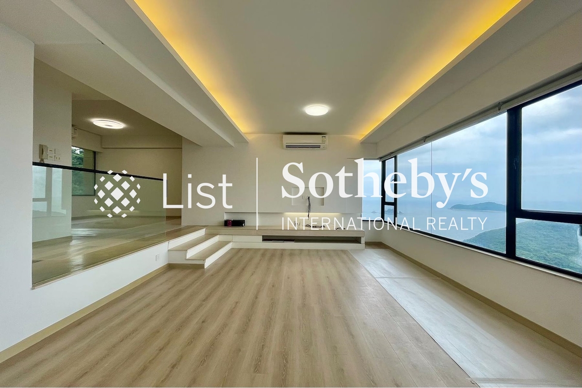 Pine Crest 松苑 | Living Room