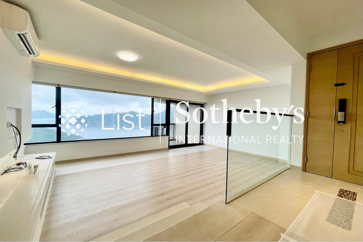 Pine Crest 松苑 | Living Room