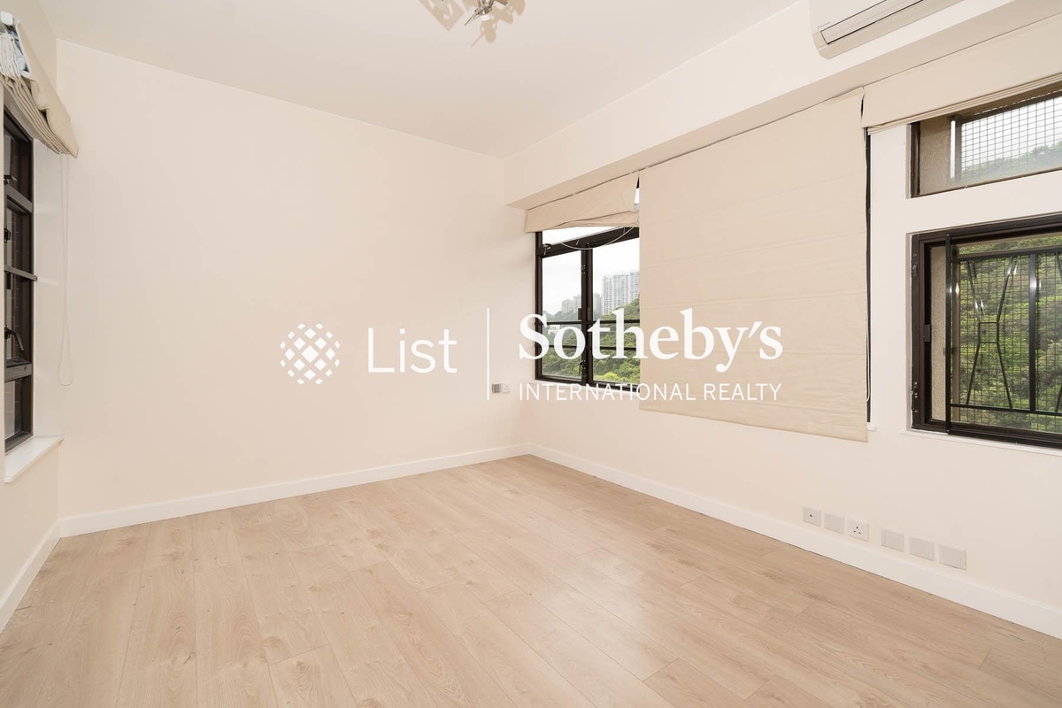 Pine Crest 松苑 | Third Bedroom