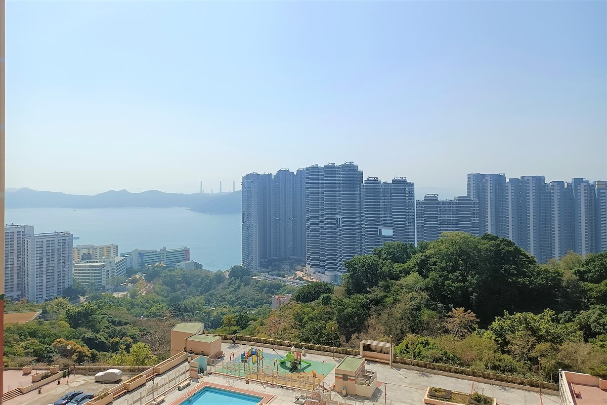 Pokfulam Gardens 薄扶林花園 | View from Living and Dining Room