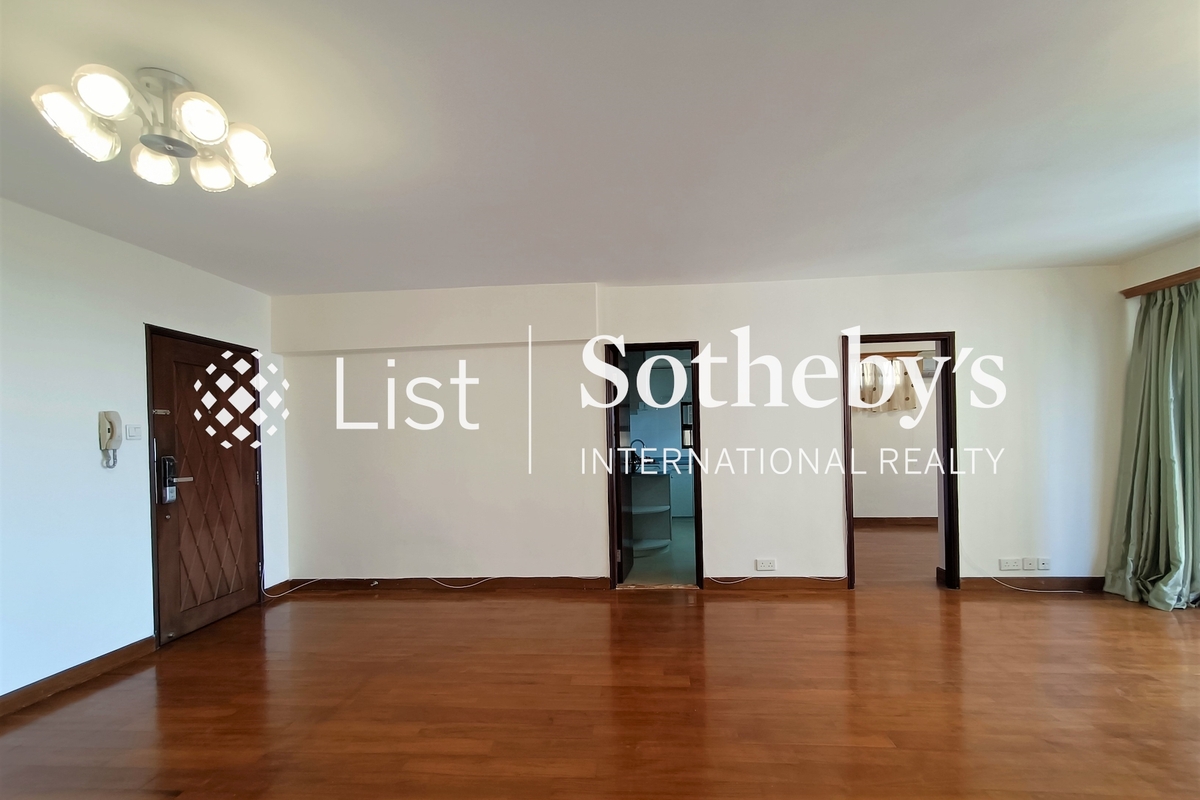 Pokfulam Gardens 薄扶林花園 |  Living and Dining Room