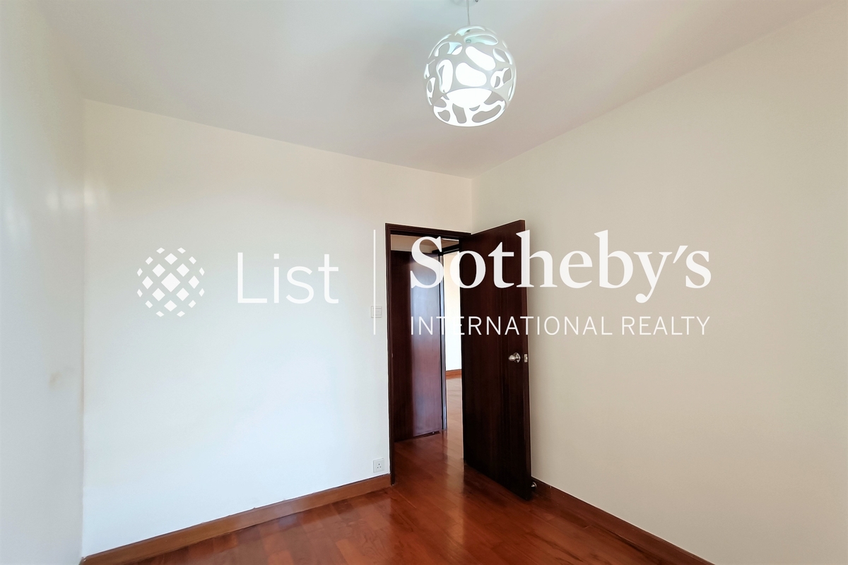 Pokfulam Gardens 薄扶林花園 | First Bedroom