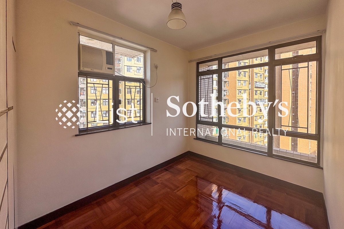 Pokfulam Gardens 薄扶林花園 | Bedroom 1