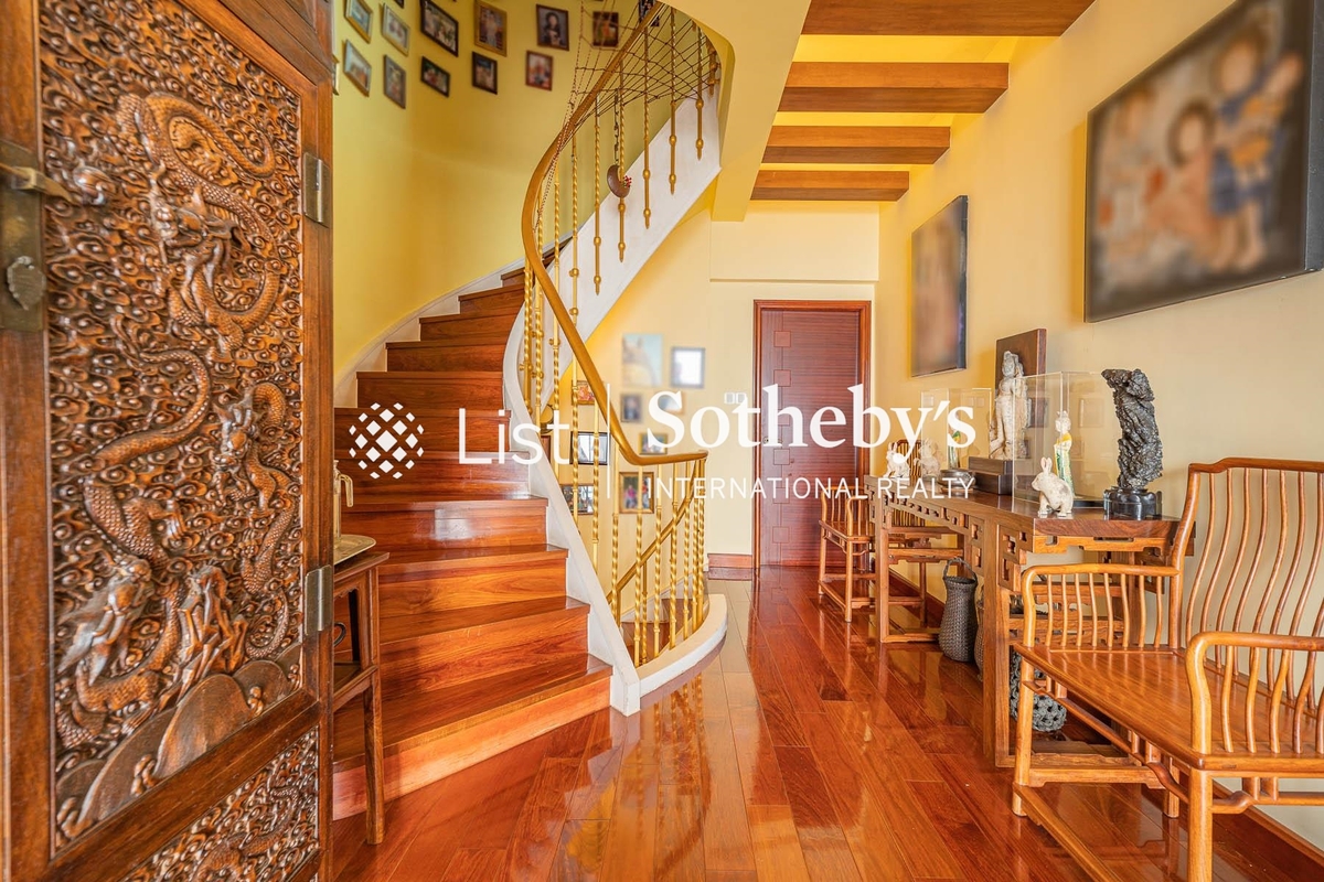 Baguio Villa 碧瑤灣 | Internal Staircase