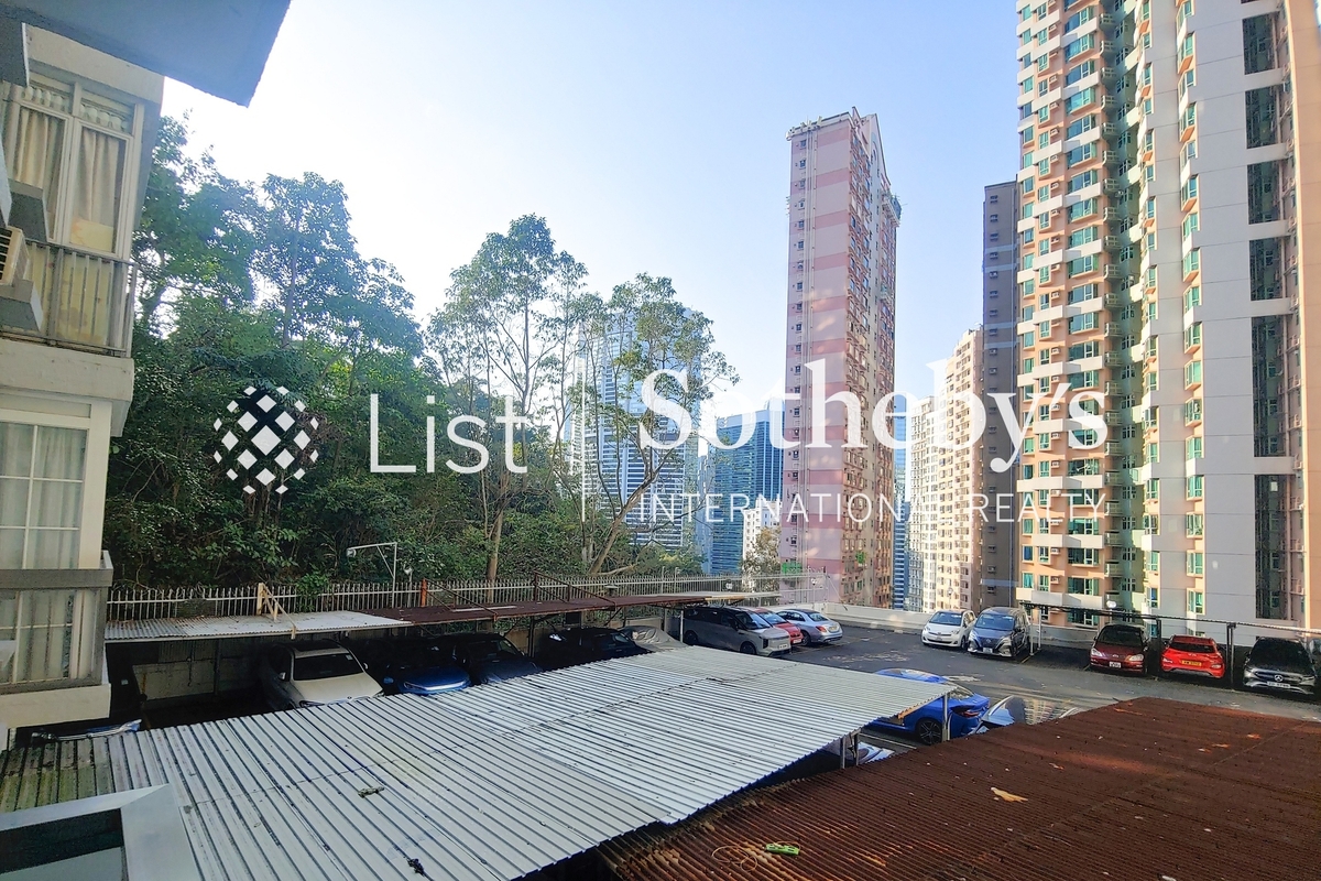 Monticello 滿峰台 | View from Living Room