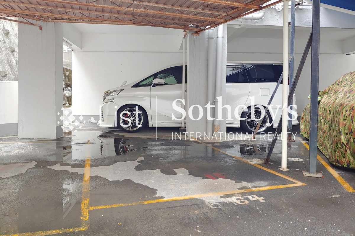 Monticello 滿峰台 | Car Parking Space