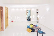 Monticello 滿峰台 | Living and Dining Room