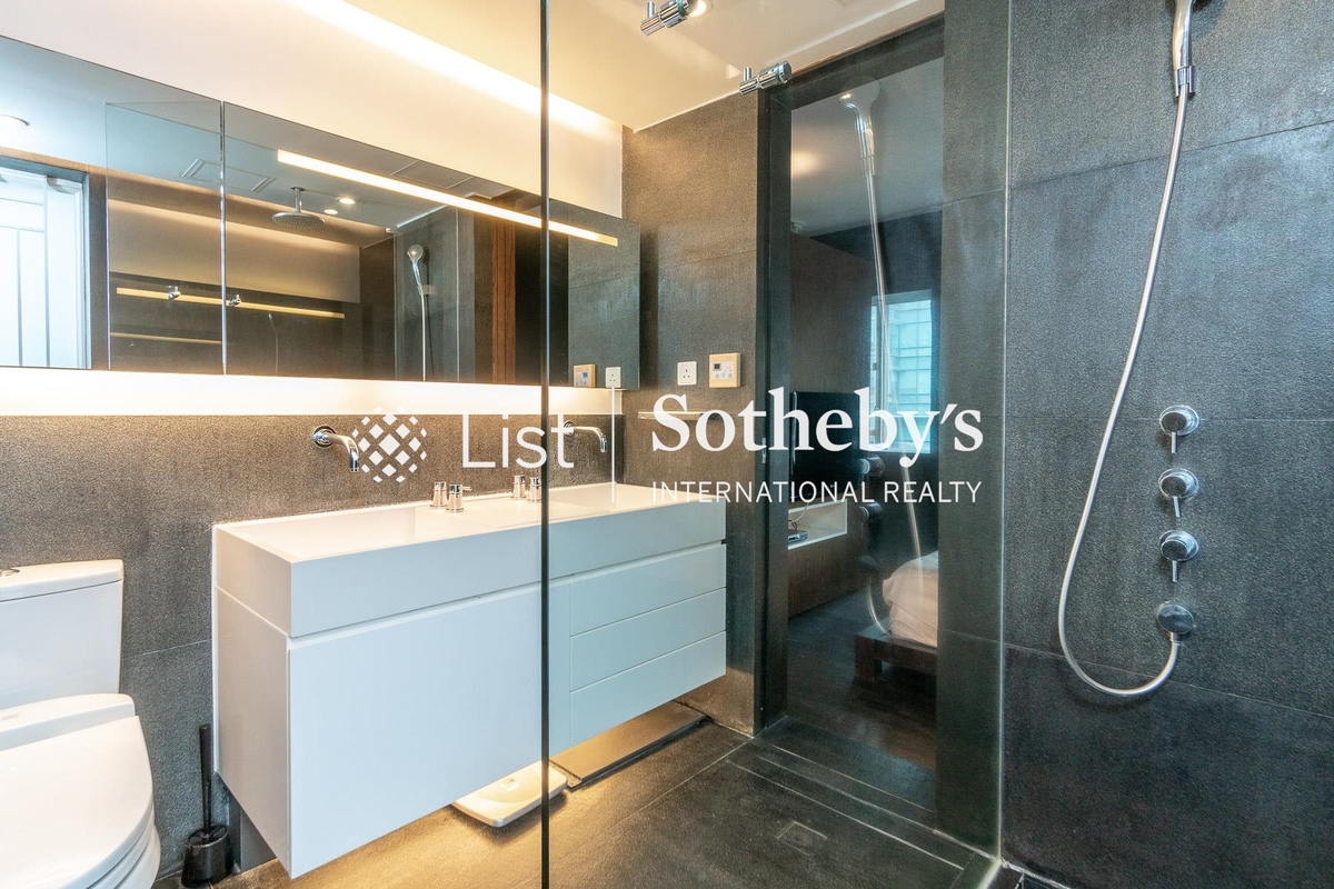 Star Crest 星域軒 | Master Bathroom