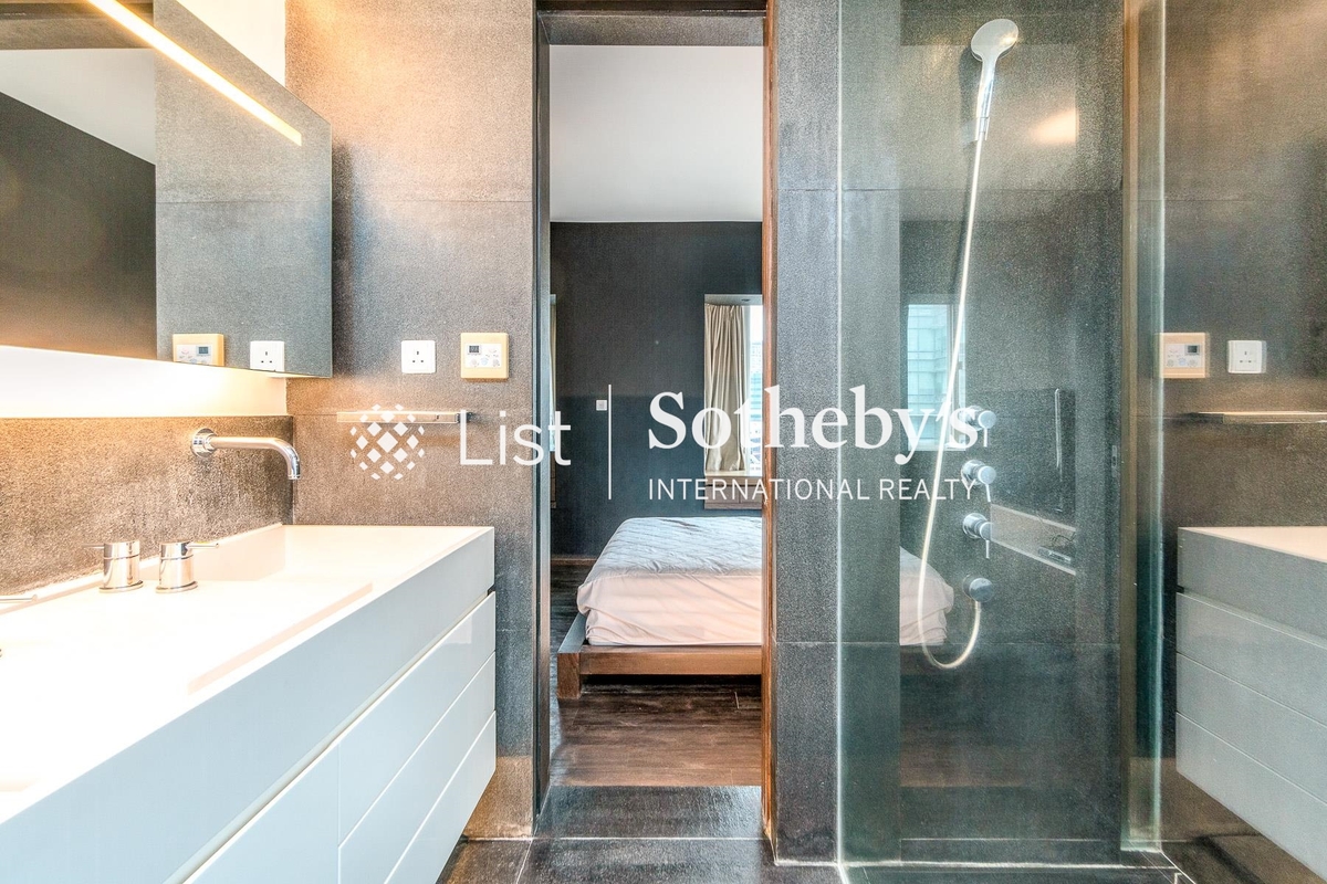 Star Crest 星域軒 | Master Bathroom