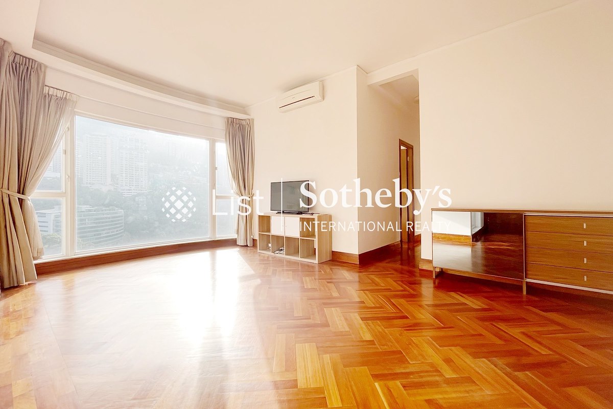 Star Crest 星域軒 | Living and Dining Room