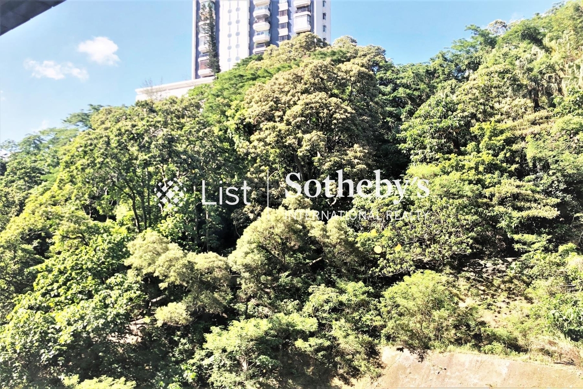 Baguio Villa 碧瑶湾 | View from Living and Dining Room